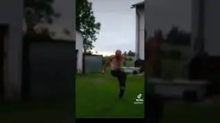 To Lecimy 🤣 Żabka #komedia #funny #mmaequipment #videos #meme #mmagear #comedy #mmashorts #waldek
