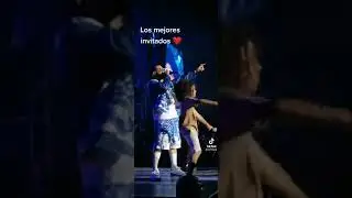 EL ALFA SUBE A SUS HIJOS A TARIMA