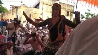  friends aaj ka सांग ma dance ka saath कला भी है  /  10 october 2025    जो अच्छा लगता हैं तो Like kr