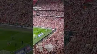Sunderland players celebrate in front of fans - Free from Desire! #safc #football #sunderlandtilidie