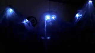 (RARE) Gemmy Halloween shaking light up (purple Cloth) ghost