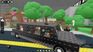 John W booth tryhard to kill Lincoln in Roblox Ultimate Town Multiplayer