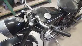 Restauro vecchia moto russa ihz 350