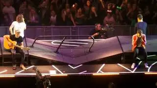 Don't Forget Where You Belong 1D Live Performance Without Zayn.