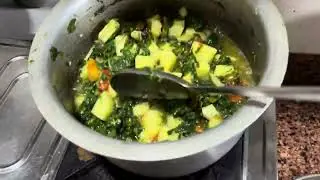 🥔Aalo, palak ki sabji ,tamatar  🍅hare  dhaniye  ki chatni 😋