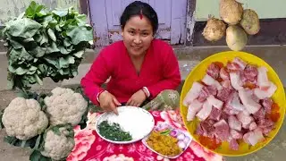 Prok With Cauliflower Potato Spicy Curry || Chinese Mellow Curry |#indian #village #cooking #channel