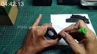 PERBAIKAN DAN PEMBERSIHAN KACA PANEL SOLAR SUPER TIPIS PADA CASIO PROTREK PRG-240