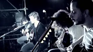 Viniloversus - Juega Bien Tus Cartas (Versión Acústica - Caracas 05.02.12)