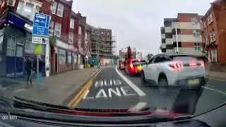 Why don&rsquo;t people drive in out-of-operation bus lanes?