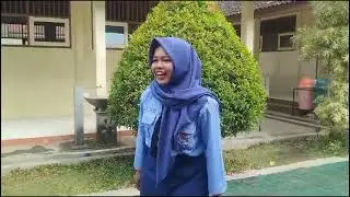 English assignmentsretellthefablestory(MONKEY AND TURTLE)NAME : -Aura.k.M.(10)dan Vina.L.A.(35),DPB1