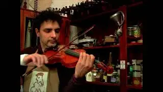 Alessandro Urso, Violin Maker in Bologna (Italy). Higher quality video.