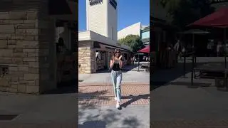 Faahion Walk #actress #lamodels #thegrove #laevents #friends #jeans #outfitideas