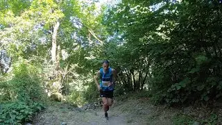 Kilian Jornet liderando sierre zinal 2024 en el km 3