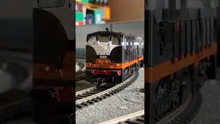 CIE class 181 Black and Tan with sound. #irishrail  #train #modelrailroad #modelrailway #ooscale