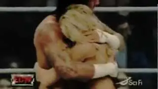 it's so quite here and I feel so cold... Punk/Kelly/AJ