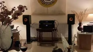 Marantz PM7000N / KEF LS50 Anniversary Model / Andreas Vollenweider