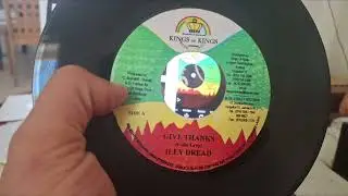 Iley Dread  - Give Thanks \ Nadine Sutherland - Love Put Us Together 7'