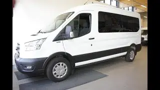 Ford Transit Lectica 1+8 (13-oppilasta) Esteet&ouml;n taksi, kahdella py&ouml;r&auml;tuoli- sek&auml;  paaripaikalla