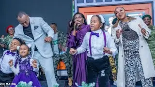 Wa edu performs nderereka song in Jcm church surprising Bishop Ben in kesha