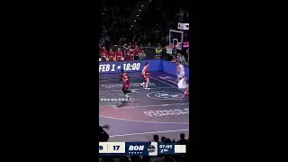 Wenyen Gabriel slams home the alley-oop
