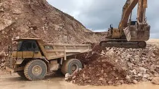 CAT 375L, CAT 773D, CAT 235CME, CAT 992C  #quarry #mining #dumper #heavymachinery #caterpillar #cat