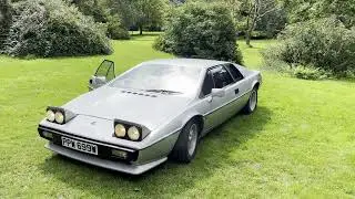 Lotus Esprit 2 point 2
