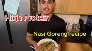 Memasak nasi goreng mama setelah ia pindah ke Indonesia