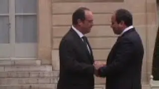 President el-Sissi meets President Hollande, tours Les Invalides