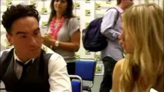 Johnny Galecki and Kaley Cuoco Comic Con 2010