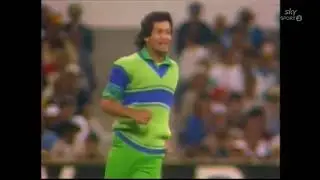 West Indies All out in 165 runs vs Pakistan 1986....