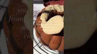 Тыквенный кекс с кленово-коричной глазурью &mdash; простой десерт на День благодарения!