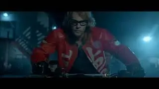 Husqvarna SM & Triumph Speed Triple vs cop&acute;s / lost boy 2: the tribe 2008
