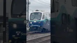 Sounder cab car no. 322 Leading the Sounder Train in Seattle, WA #railfanusa #trains #sounder #fyp
