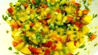 Mango salsa for tortilla chips