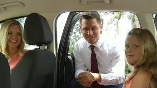 Когда ребенок может пересесть на переднее сиденье?