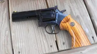 Дэн Вессон 15-2 со стволом 4 дюйма 357 Magnum