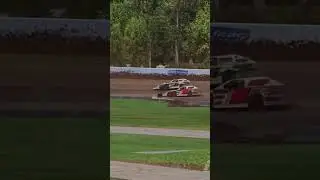 iRacing Dirt UMP Modifieds Contact When Caution Flag Flew