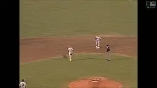 Dodgers score five runs in the bottom of the 2nd vs A's (1988 World Series Game 2)