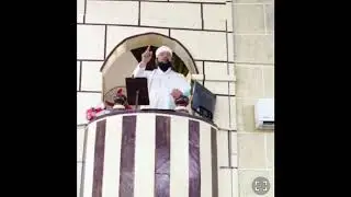 ثلاثة من السعادة