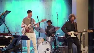 Zephyr Avalon Quadraphonic Band // Phase Dance