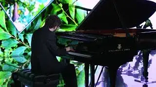 Olivier Messiaen - Prelude No. 1 La Colombe (The Dove) - pianist Robert Fleitz - Genesis House