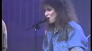 What a Gig ! Budokan Hall, Tokyo Japan. Question of Love.