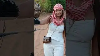 she keep falcon dubai desert safari #short #shortvideo #arabicmusic #sahardesert #quads #dubaivlogs