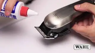 WAHL Clipper Blade Oiling