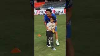 Chawla ji ka beta with a 𝙘𝙖𝙩𝙘𝙝 𝙤𝙛 𝙩𝙝𝙚 𝙨𝙚𝙖𝙨𝙤𝙣 contender 😍💙 | #MumbaiMeriJaan