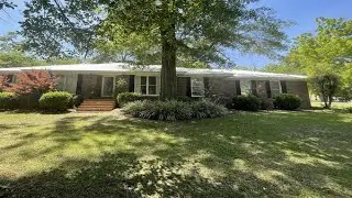 811 N Main St, Sylvester, GA Presented by Lisa Davis.