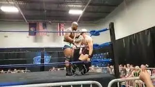Tyson Maddux vs Alan Angels (Fan Cam)