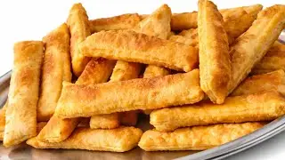 500grs de FARINHA DE TRIGO + 250mls de ÁGUA morna  +... DELICIOSO 😋 #receitafacil 