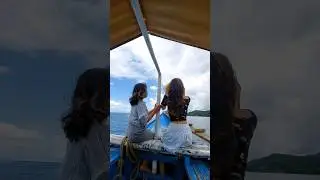 Missing the best island-hopping experience we had in Romblon 🛶🏝 #romblon #calatrava