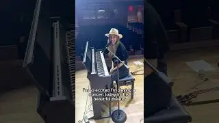 Love soundchecking for concert w/ great electric #piano 🎹love performing- lights me up!💜#keyboard